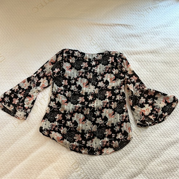 Black Floral Top - Picture 3 of 5